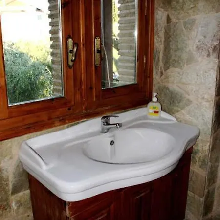 Castello Bellos Tower Apartment *